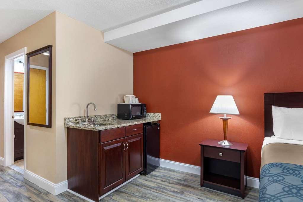 Econo Lodge Inn & Suites Old Saybrook - Westbrook Szoba fotó